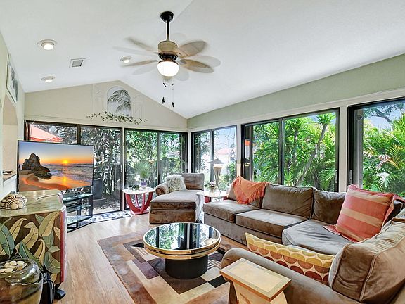 5th image of 5539 Lakeview Mews Terrace