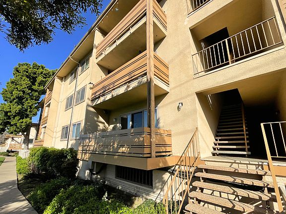 2nd image of 4082 Valeta St Unit 354
