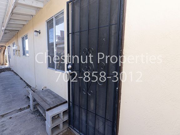 5th image of 300 Montana Ave APT 4