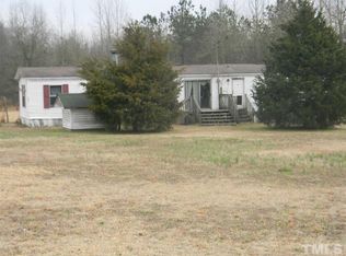 173 Wagner Ln, Newton Grove, NC 28366