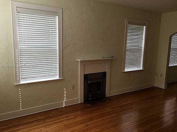 4th image of 929 Meridian Ave APT 2