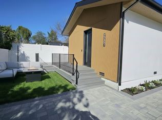 23457 Burbank Blvd, Woodland Hills, CA