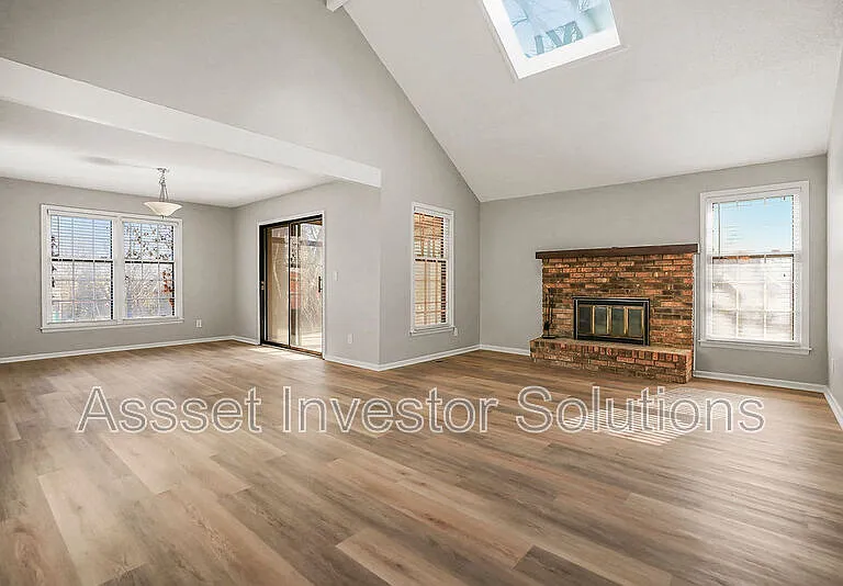11109 Delmar Ct — Photo 3