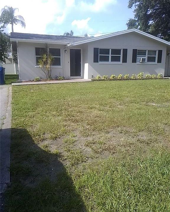 1st image of 853 2nd Ave NE