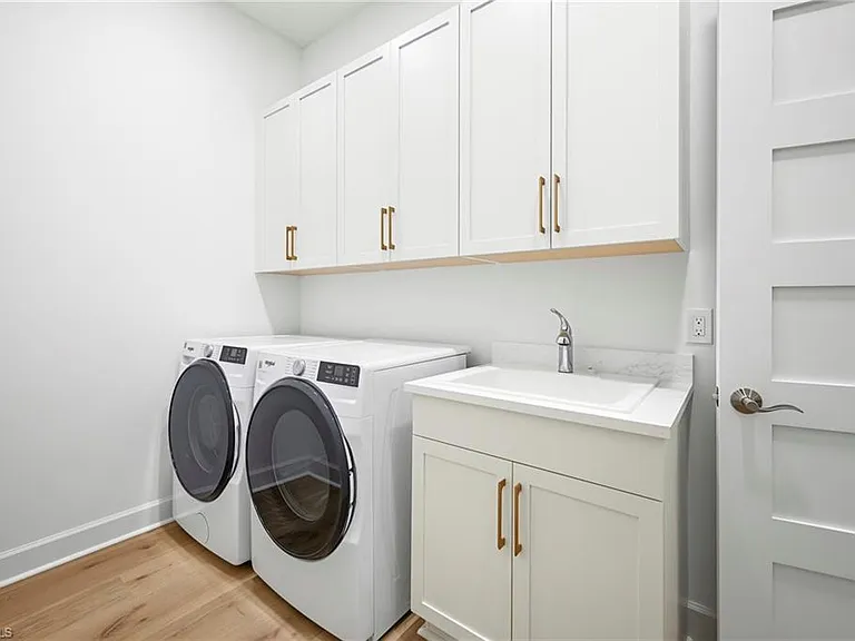 9033 Calypso Ct — Photo 27