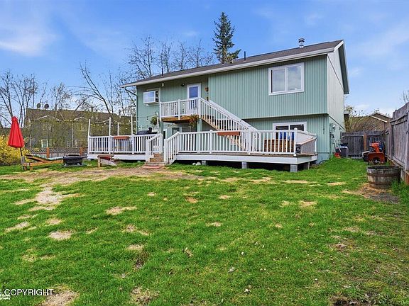 4th image of 2004 Misty Meadows Dr