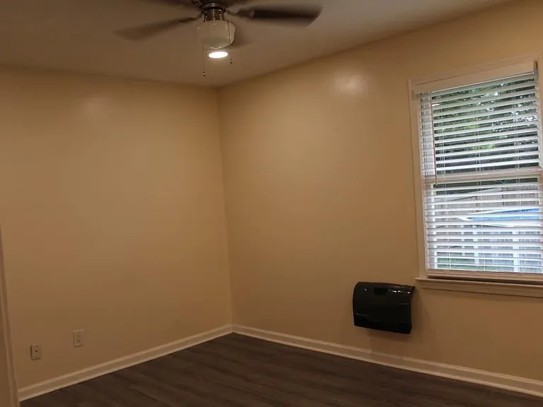 335 Poplar Ave — Photo 13