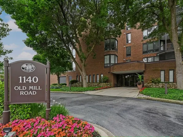1140 Old Mill Rd APT 304F, Hinsdale, IL 60521