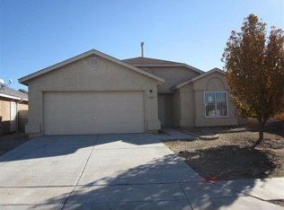 1716 Desert Breeze Dr SW, Albuquerque, NM 87121