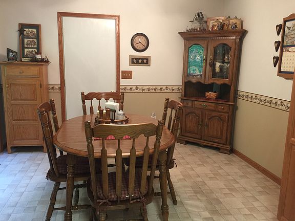 Dining Area - door to garage