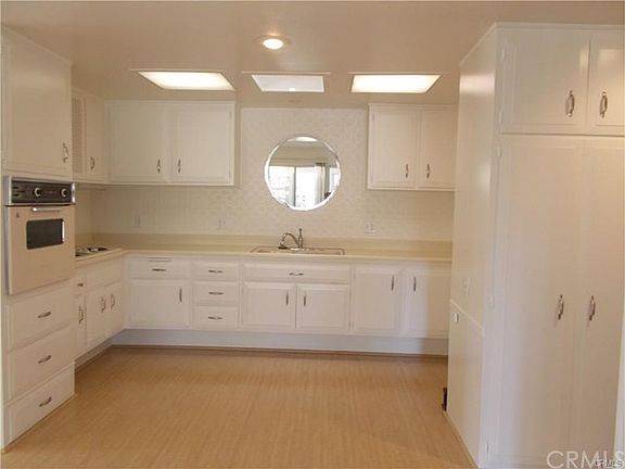4th image of 13140 Del Monte Dr APT 51L
