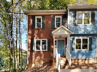 928 Hearthridge Ct, Raleigh, NC 27609