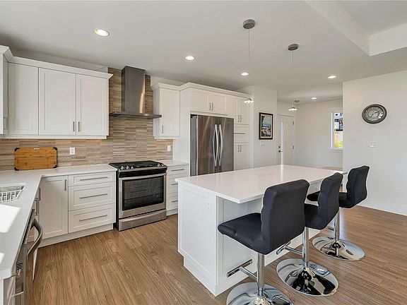 4th image of 325 Niluht Rd #6