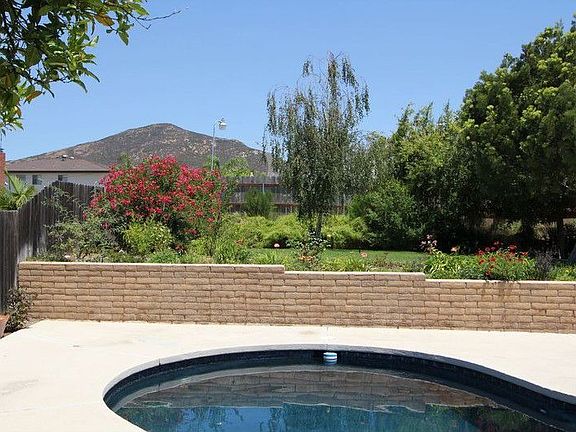 4th image of 6378 Lake Lucerne Dr