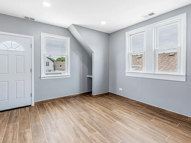 3841 W Eddy St #2 — Photo 16