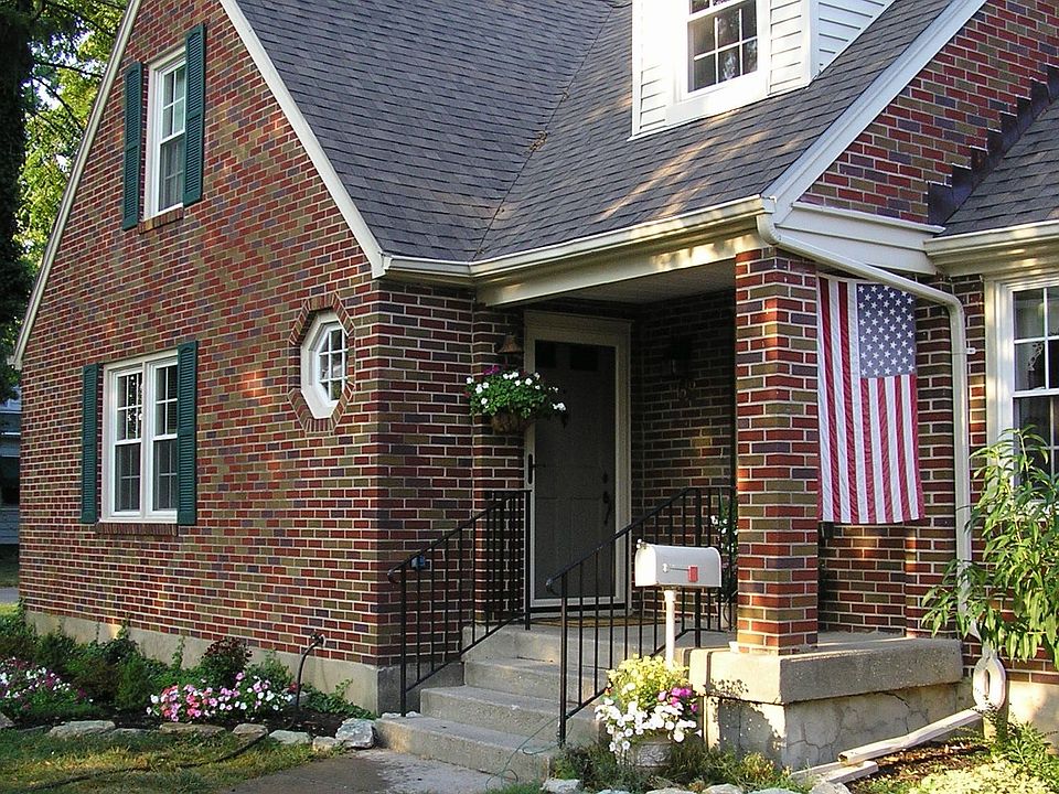 1st image of 62 N Perry St