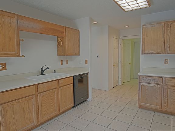 4th image of 11216 Campo Del Sol Ave NE