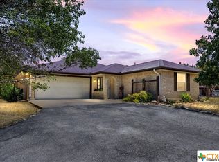 668 Whispering Oaks Dr, Copperas Cove, TX 76522