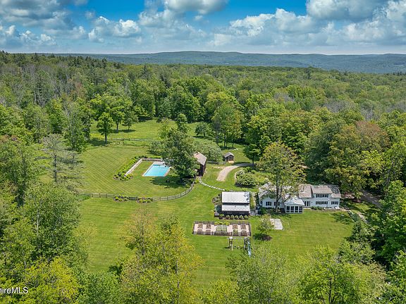 4th image of 1015 Sisson Hill Rd
