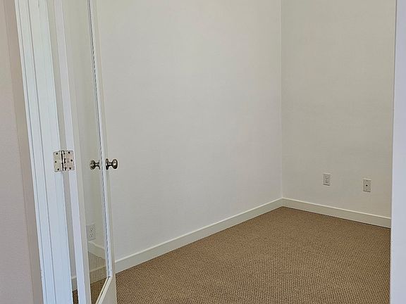 5th image of 17003 NE 30th Ave