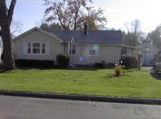 65 Kenway Dr, Springfield, MA 01104