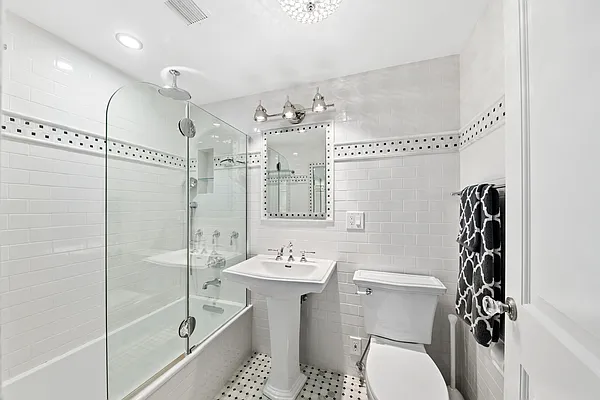 Rented by Douglas Elliman | media 14