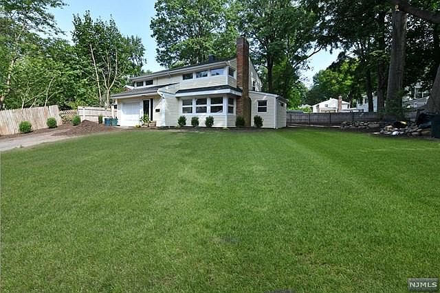 1st image of 57 Donald Pl