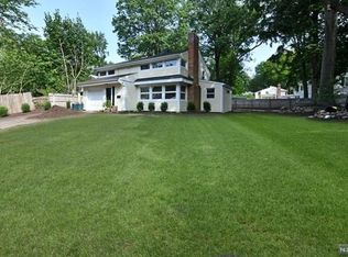 57 Donald Pl, Waldwick, NJ 07463