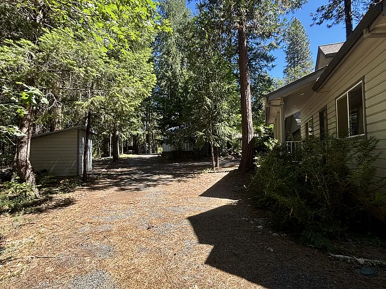 11413 Lower Colfax Rd — Photo 39