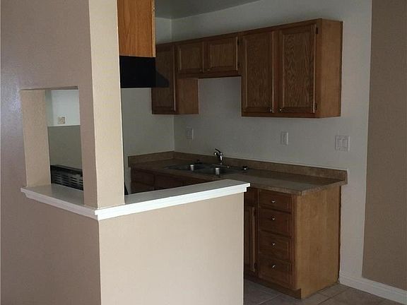 2nd image of 2114 S Mallul Dr APT 07