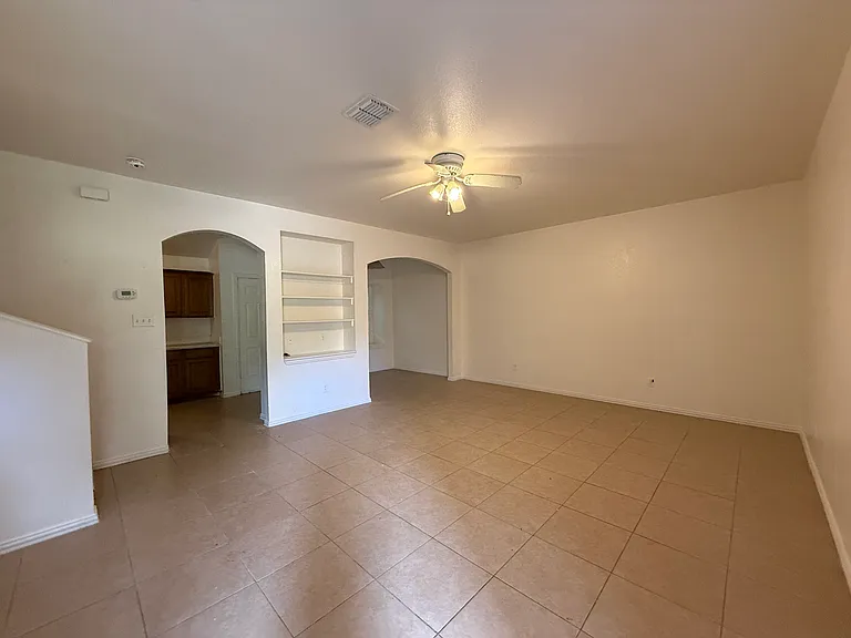 216 Creek Cove Dr — Photo 15
