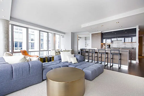 Rented by BLU Real Estate | media 35