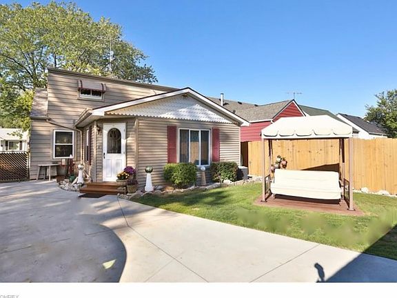 2nd image of 12505 Sprecher Ave