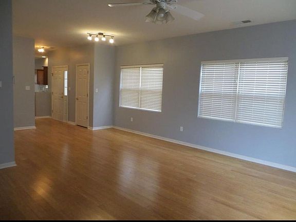 5th image of 3927 Juniper Trl
