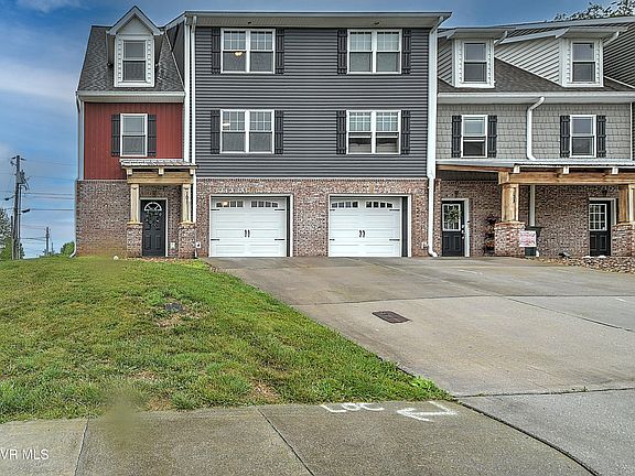 2nd image of 101 Smartview Ln #101