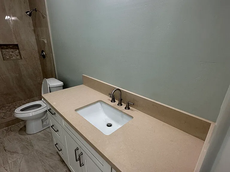 6180 Ontario Rd #6186 — Photo 2