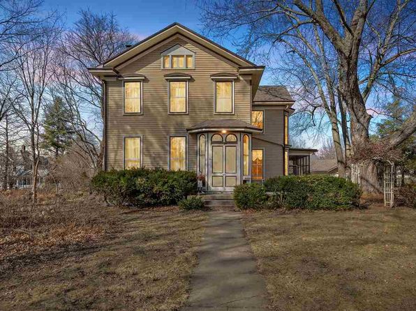 820 Kirkwood Ave, Iowa City, IA 52240