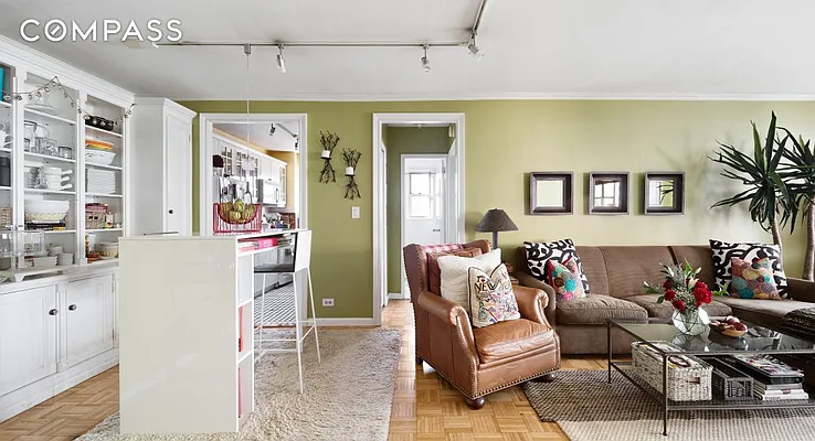 Sold by Compass | media 1