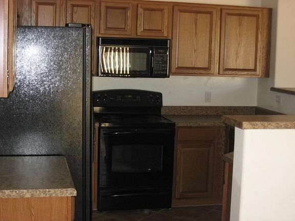 3rd image of 17488 W Mauna Loa Ln