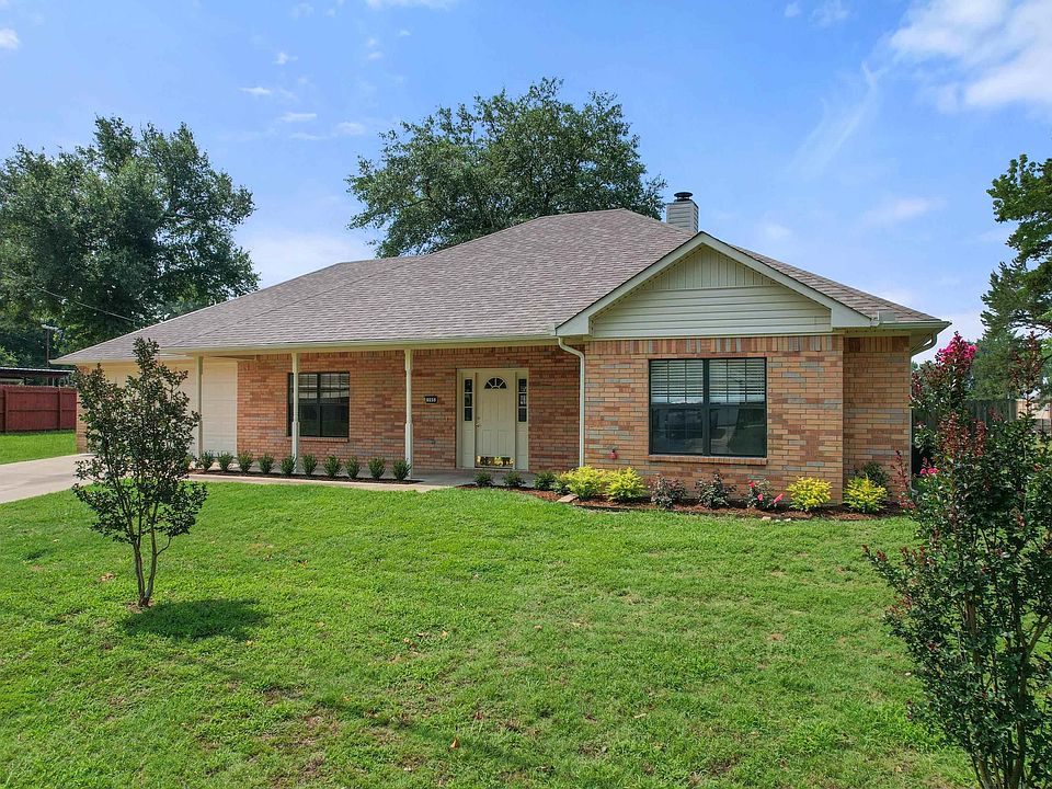 1st image of 595 Briar Cove Dr