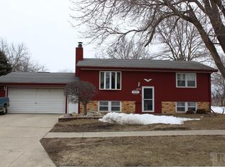 470 W 9th St, Garner, IA 50438