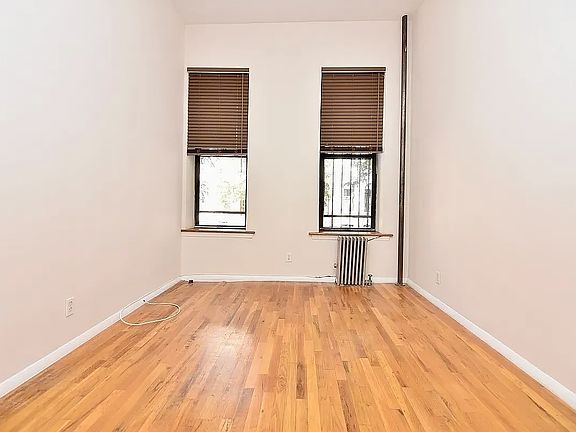 2nd image of 146 W 120th St APT 4