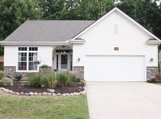32924 Titus Hill Ln, Avon Lake, OH 44012