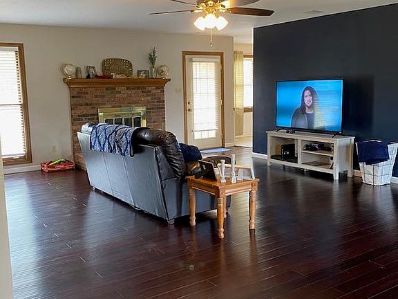 4th image of 3017 Shropshire Blvd #17