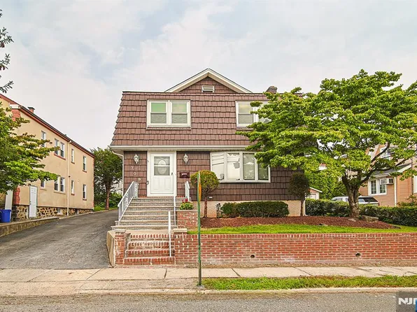 709 Kingsland Ave, Ridgefield, NJ 07657
