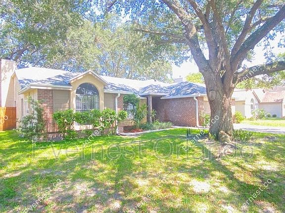 3rd image of 3396 Hillmont Cir