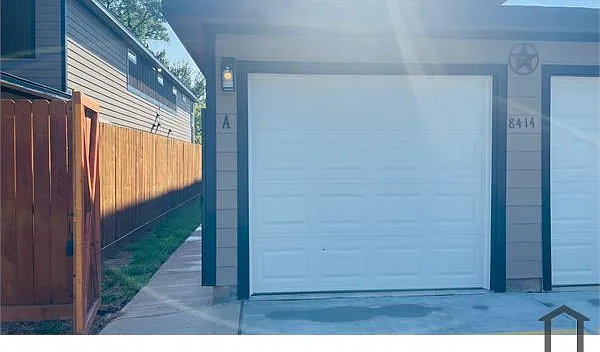 8416 Sandra St — Photo 3