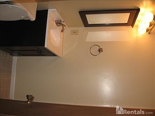 5th image of 2693 Carolyn Dr