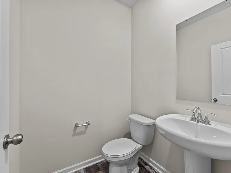 1246 Stonewyck Dr — Photo 13