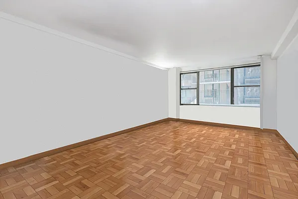 Sold by REMAX Elite | media 8